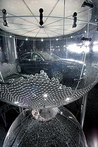 Pr�sentation des neuen BMW 7er in der weltgr��ten Sanduhr auf dem Roten Platz, Moskau