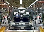 Produktion des MINI Cabrio. Optimale Durchlademglichkeiten durch den Kofferraum auf die Rcksitzbank