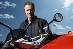Hannes Jaenicke mit seiner K 1300 R, das ein millionste BMW Motorrad mit ABS