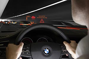 BMW ConnectedDrive - Fahrzeug-zu-Fahrzeug-Kommunikation: Schlechtwetterwarnung Nebel