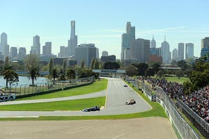 Robert Kubica beim F1-Qualifying auf dem Stadtkurs von Melbourne