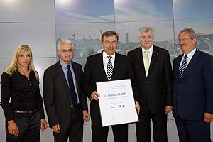 Anni Friesinger, Richard Adam, Norbert Reithofer, Horst Seehofer, Christian Ude anl�sslich �bergabe F�rderurkunde