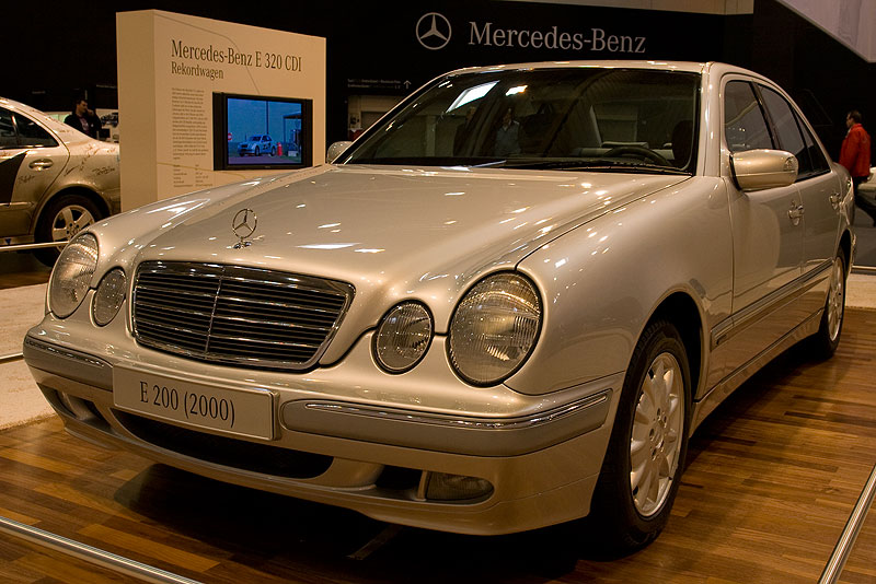 Мерседес w210 e200
