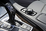 BMW 6er Cabrio (F12), Mittelkonsole mit iDrive und Automatik-Wählhebel