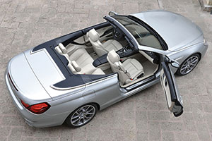 BMW 6er Cabrio (Modell F12), mit betontem Einzelsitz-Charakter im Fond, im Vergleich zum Vorgänger gibt es etwas mehr Beinfreiheit