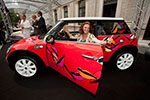 Diane von Furstenberg bei der MINI Pre Life Ball MINI Pr�sentation. Platz vor dem Musikverein in Wien.