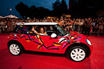 Umjubeltes Deb&uuml;t des Life Ball MINI von Diane von Furstenberg auf dem Red Carpet vor dem Wiener Rathaus