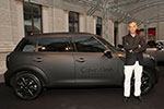 Francisco Costa (Calvin Klein) bei der MINI Pre Life Ball MINI Pr�sentation. Platz vor dem Musikverein in Wien