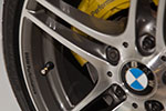 BMW Performance Schriftzug auf der Bi-Color BMW Doppelspeichen-Felge 18 Zoll