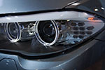 BMW 535i (Modell F10), Schweinwerfer mit LED Corona-Ringen und LED Blinkern