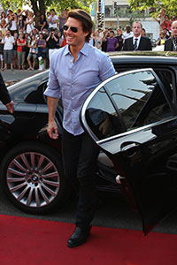 Tom Cruise, steigt aus einem 7er-BMW, Premiere Knight&Day