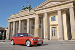 BMW 120d Urban Line (F20) am Brandenburger Tor in Berlin.