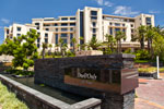 Haupteingang des Hotels The One And Only in Kapstadt, gesehen von der Dock Road.