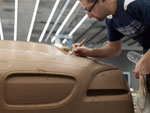 Detailarbeit am Tonmodell des BMW 6er Gran Coupé: Syrus Haghayegh, Formfindung