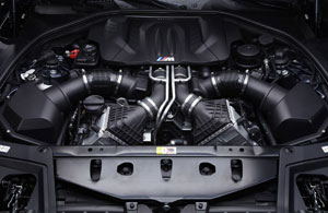 BMW M5, V8-Motor