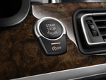 BMW 7er Facelift, Start-Stopp-Knopf, anders als zuvor mit Zusatztaste