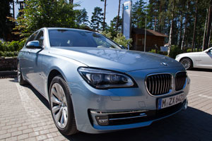 Testwagen in St. Petersburg: BMW ActiveHybrid 7 (F04 LCI)