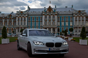 BMW 750i (F01 LCI) nach der Testfahrt am Katharinenpalast