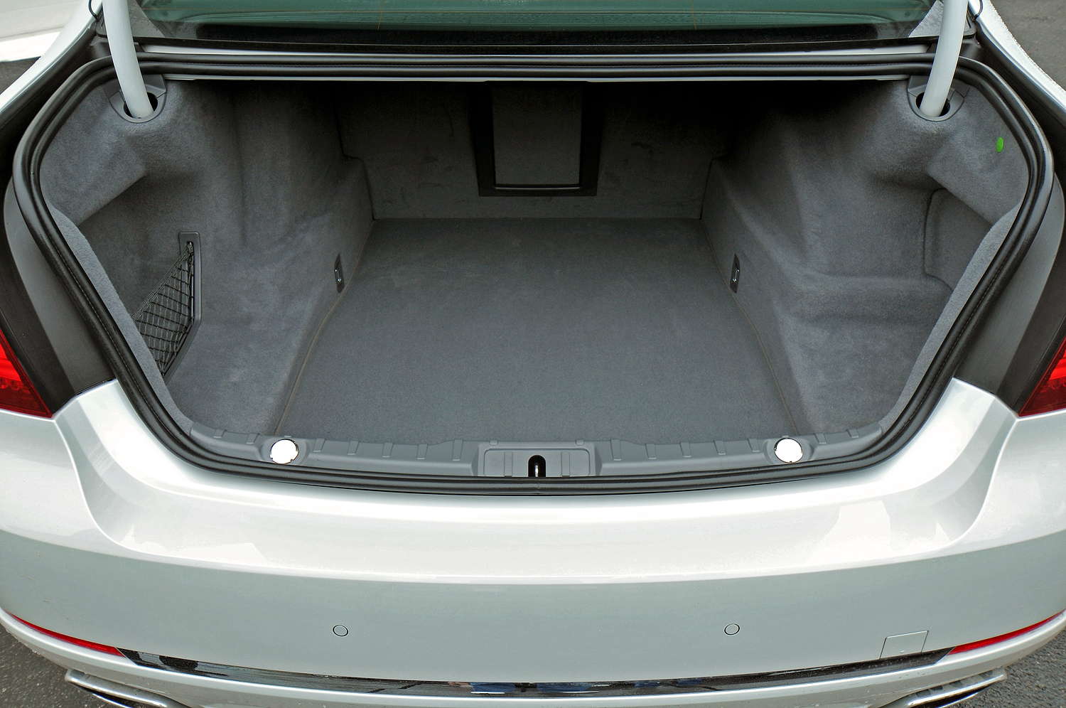 Foto: LCI), 750i (vergrößert) (F01 BMW Kofferraum
