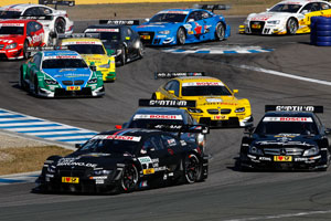 Bruno Spengler und Dirk Werner in ihrem BMW M3 DTM Autos beim DTM-Rennen in Oschersleben 2012