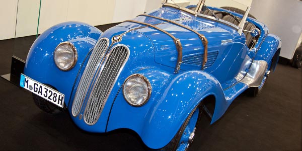 BMW 328, Baujahr 1937, hier auf der Techno Classica 2012
