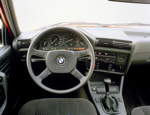 BMW 324d (E30), Cockpit, im Jahr 1986