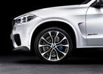 Der neue BMW X5 mit BMW M Performance Zubehr. 21Zoll groe BMW M Performance Leichtmetallrder in Bi-Color-Ausfhrung.