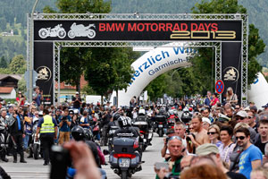 BMW Motorrad Days 2013: Einfahrtstor