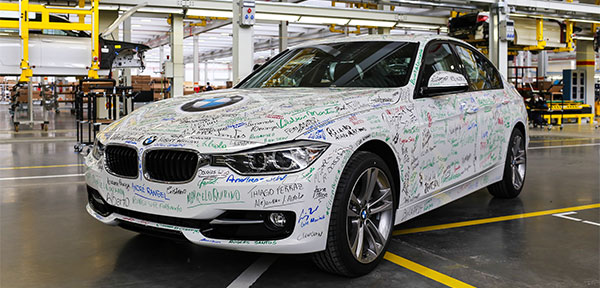 BMW Group Werk Araquari, erster in Araquari gefertigter BMW 328i Active Flex