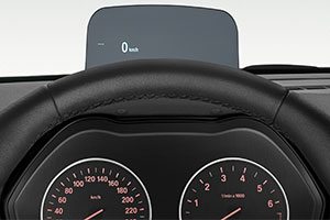 BMW 2er Active Tourer, Head-up-Display mit separater Scheibe wie im neuen MINI