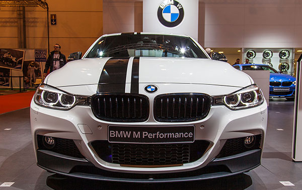 BMW 320d (F30) mit BMW M Performance Komponenten auf der Essen Motor Show 2014