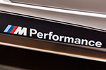 BMW M235i mit BMW M Performance Komponenten: seitlicher Schriftzug