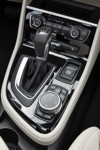 Der neue BMW 220d xDrive Gran Tourer. Mittelkonsole mit iDrive Touch Controller.