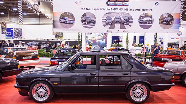 BMW M5 (E28), die erste Generation M5, auf dem Charles Classic Cars Stand, Essen Motor Show 2015