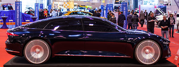 Giugiaro GEA Concept - Luxusautomobil der Zukunft, ausgestellt auf der Essen Motor Show 2015
