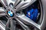 BMW M235i xDrive Cabrio, Bremssattel in blau mit M Logo