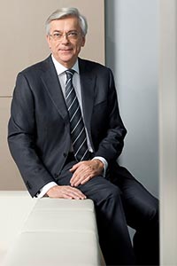  Prof. Dr.-Ing. Dr. h.c. Dr.-Ing. E.h. Joachim Milberg, Vorsitzender des Aufsichtsrats der BMW AG