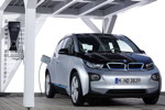 Passt berall dran: Der BMW i3 ist kompatibel mit allen gngigen Ladesulen weltweit