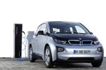 Passt berall dran: Der BMW i3 ist kompatibel mit allen gngigen Ladesulen weltweit