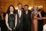'Oper für alle' Empfang 2015: Stefanie Wurst (BMW Marketingleiterin), Harald Krüger (Vorstandsvorsitzender BMW Group), Jonas Kaufmann (Sänger) und Martina Krüger (v.l.n.r.).