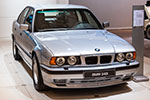 BMW 540i, V8-Zylinder-Motor mit 286 PS