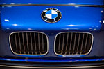 BMW 850 CSi, BMW Niere und BMW Logo auf der Motorhaube