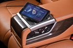 BMW 7er, herausnehmbares Touch Command (Samsung Tablet) im Fond (Sonderausstattung)