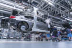 BMW Group Werk Dingolfing; Technologie Montage; Anbau Frontend