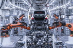 BMW Group Werk Dingolfing; Technologie Montage; vollautomatischer Aggregateeinbau