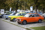 BMW Clubs in der Parkhafe im Olympiapark, vorne: BMW 2000 tii touring