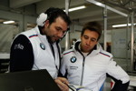 Hockenheim, 8. April 2016. ITR DTM Test, Ingenieur Marco Schpbachl (DE) und Antnio Flix da Costa (PT).