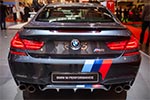 BMW M6 mit BMW M Performance Heckdiffusor Carbon	(1.030 Euro), Heckspoiler Carbon	(670 Euro) und Front- und Heckstreifen	(115 Euro)