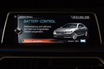 BMW 740Le xDrive iPerformance, Bordbildschirm, Anzeige: Battery Control, Fahrt im entsprechenden Elektro-Modus