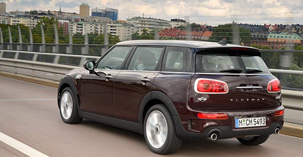 MINI Cooper S Clubman. Pure Burgundy metallic.